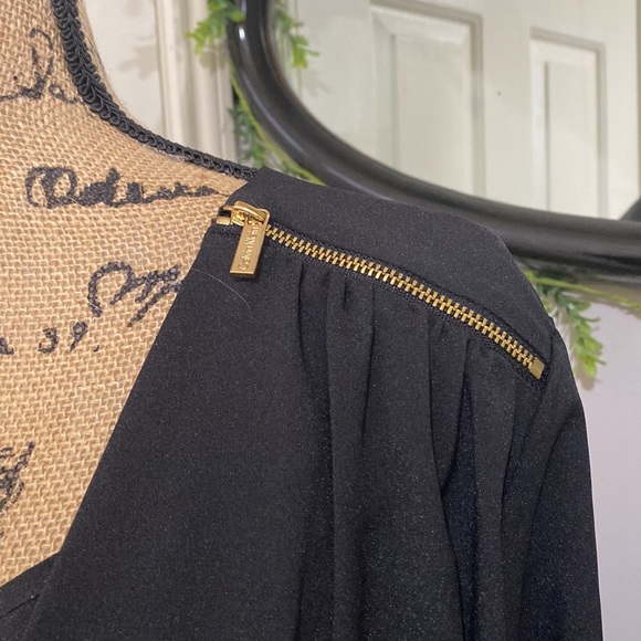 Calvin Klein Blouse - Picture 5 of 5